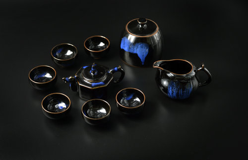 堯神能量瓷在眾多陶瓷產品中脫穎而出